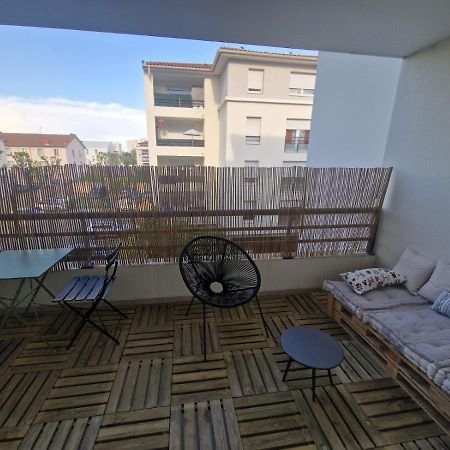 Chambre Privee T3 Saint Fons ภายนอก รูปภาพ